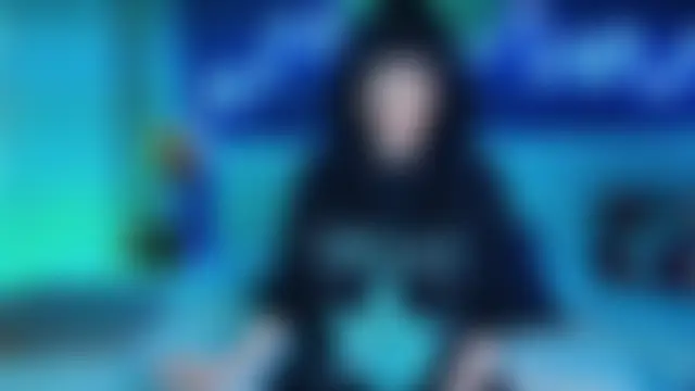 JeanneSabatier Adlı Modelin Canlı XXX Sohbeti