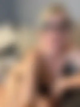 EvaWelly Pertunjukan Webcam