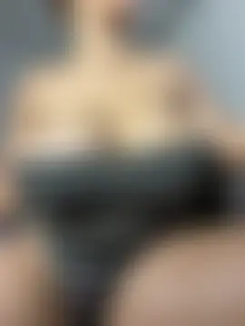 Pertunjukan Kamera Web Charlotee_