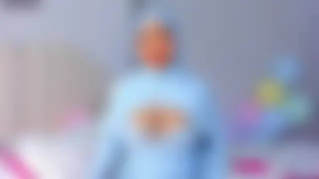 Amira-Zahran Webbikameraesitys