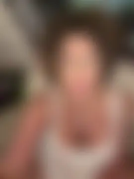 دردشة SuzyCatzz الجنسية المباشرة