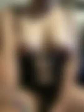 KITTEN-10 Adlı Modelin Canlı XXX Sohbeti