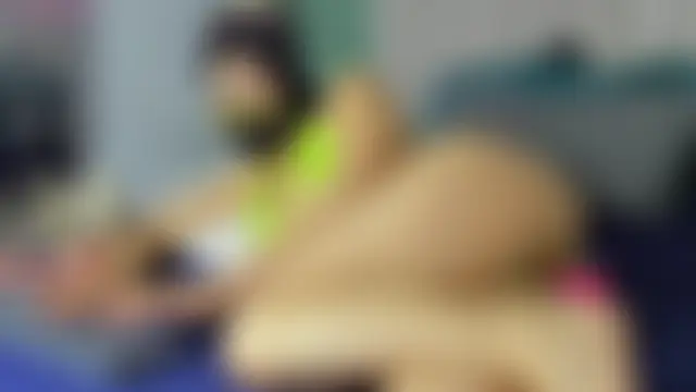 Pertunjukan Kamera Web Layla_amirah