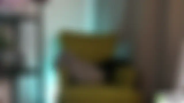 Sue_Sanders Show in webcam