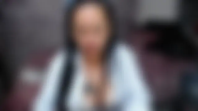 Milf_Julianna's Live Chat Room