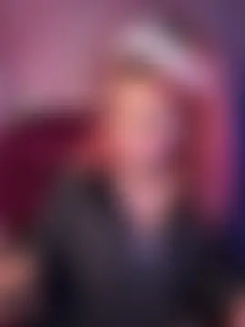 ห้องแชทสดของ Valen-Foxx1