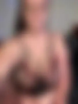 carinabro10 现场聊天室