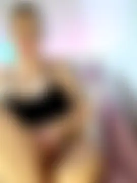 Gina-Lumara Pertunjukan Webcam