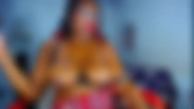 DanisaBrown élő chatszobája