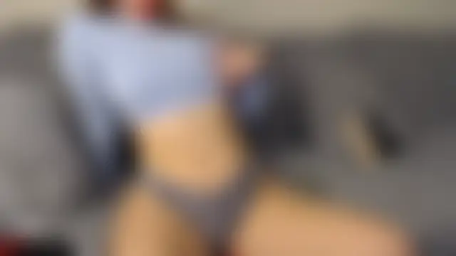 LivelyMia লাইভ চ্যাট রুম