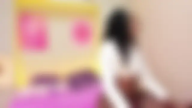 TaylorBloom Show in webcam