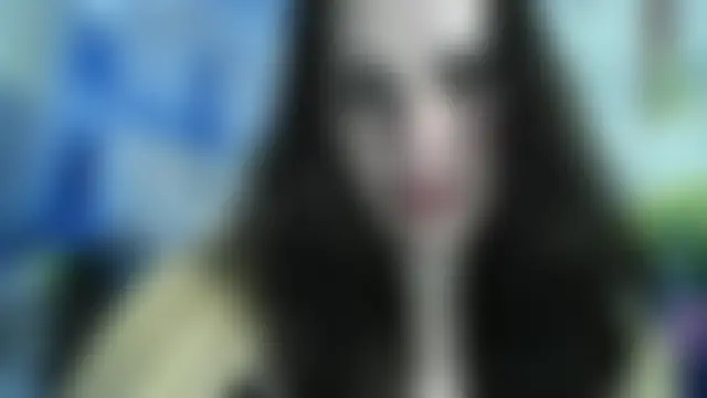 Qinini: вебкам-шоу