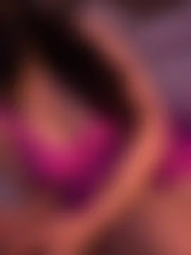 Yaraa8's Live Webcam Show