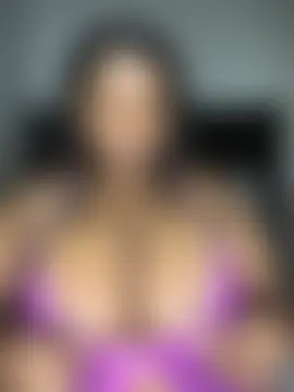 Webkamerová show BigJugsCandyxx