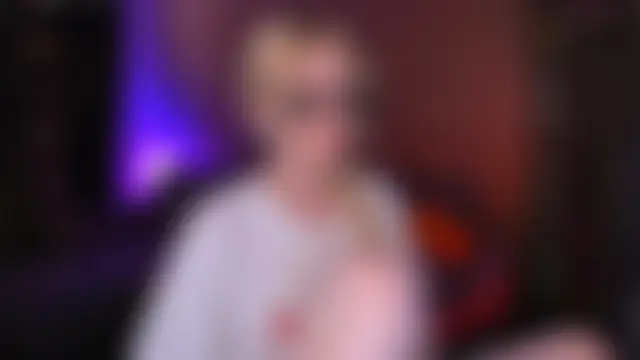 Show modela AnyaTaylor_ na web-kameri