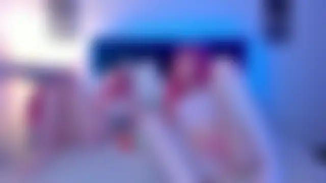 AlexRoseLiRed 即時 XXX 聊天