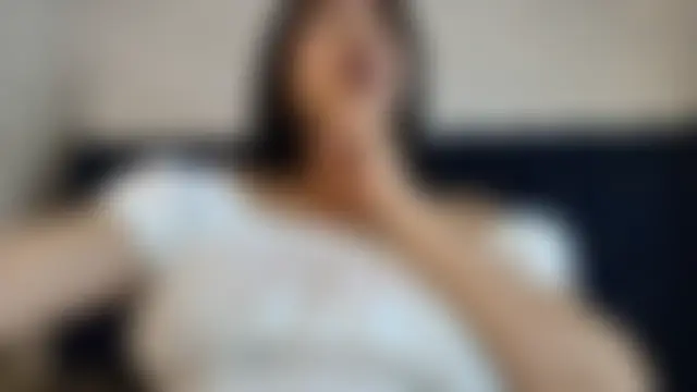 CarolineBrunx Show in webcam