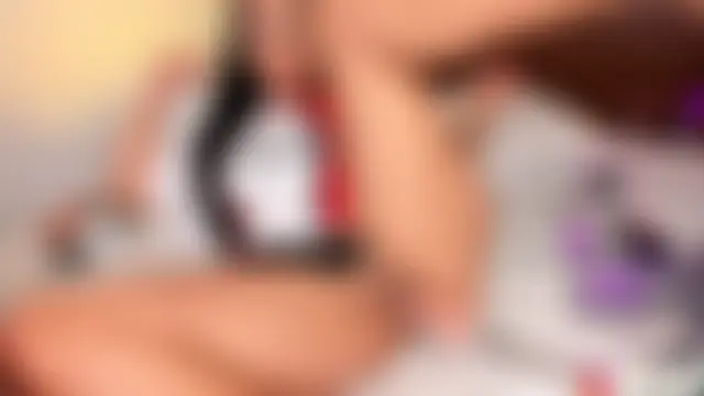 _mishelle Show in webcam