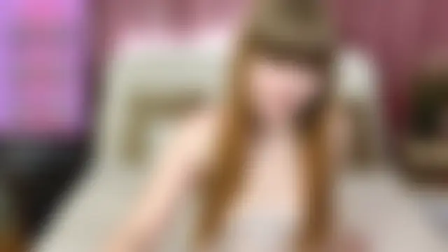 EmilyCuper_ Adlı Modelin Canlı XXX Sohbeti