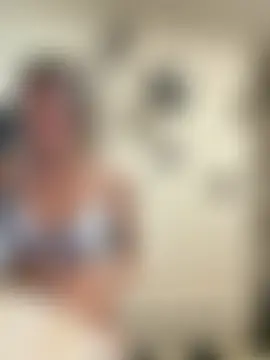 cumguzzler143 – webcam-show