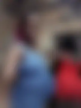 holygrail001: διαδικτυακό σόου στην κάμερα