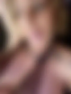 MiaMooly's Webcam Show