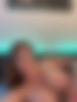 Chatroom XXX en direct de IsabellaEtthan