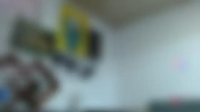 ZoeBakers_'s Live Chat Room