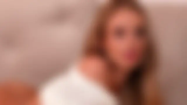 Вебкам-шоу ElaraShine