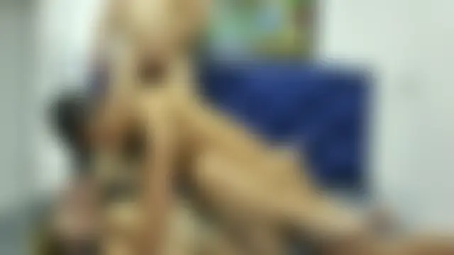 CamilaGirlAndTwoBoyのウェブカメラショー