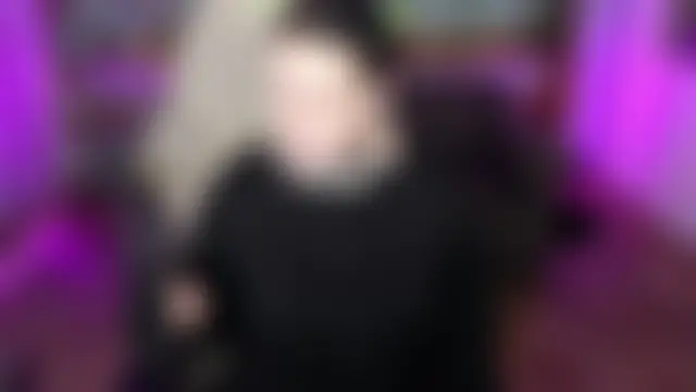 QwertyAnnie_Lbo live-chat rom