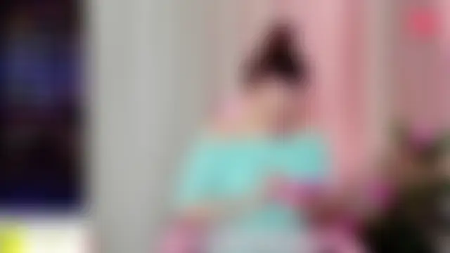 LilllyMoon: онлайн-секс-чат