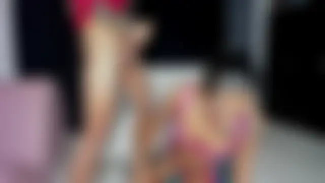 self_love46: διαδικτυακό σόου στην κάμερα