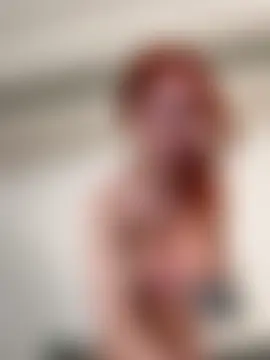 Haze24Red Webcam-Show