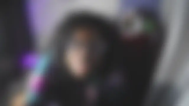 UriUniverse69's Webcam Show