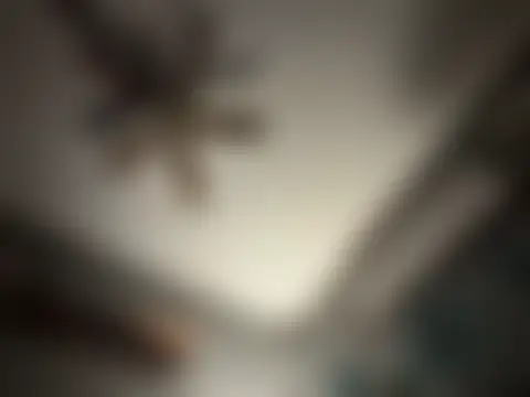 Vaua089 Show in webcam