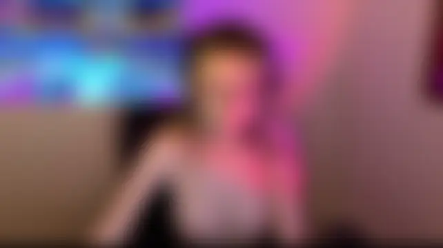 ReenKittyのライブXXXチャット