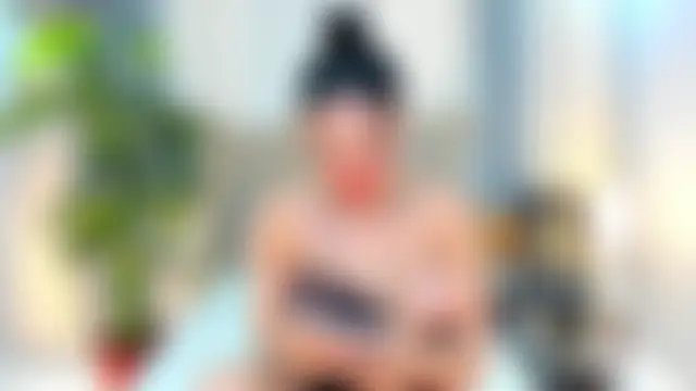 MochaliciousTransOnTop: вебкам-шоу