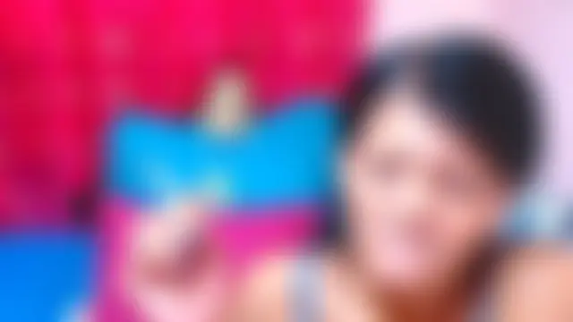 Pokazy przed kamerką – SLUTTYROXY