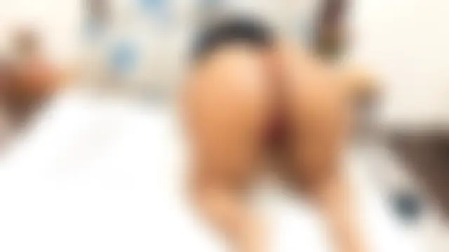 GiantBootyMilf: διαδικτυακό σόου στην κάμερα