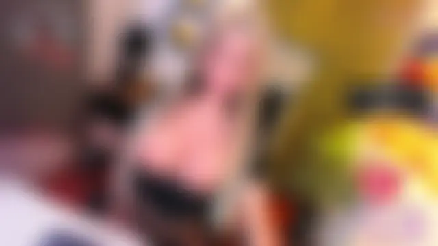 xBigSurpriseLorainex Webcam show