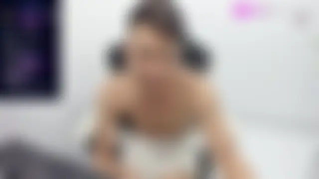 Naughty___asian 网络视讯表演