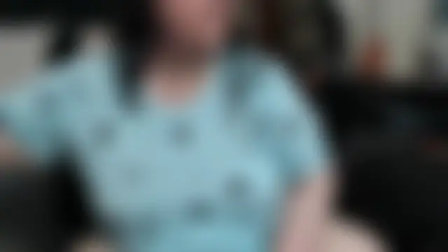 Juicy_Julie469 – Naživo chatovacia miestnosť