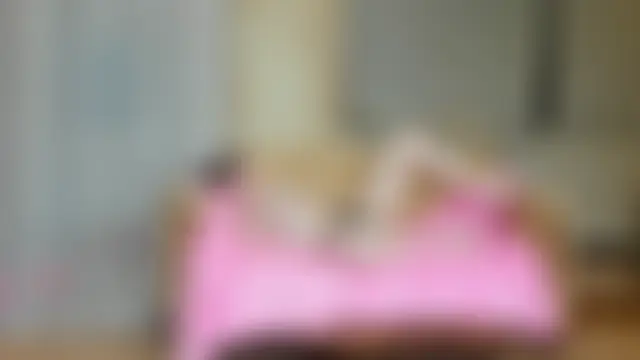 Nayeomy Show in webcam