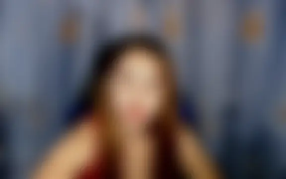 urlover_mae26's Live XXX Chat