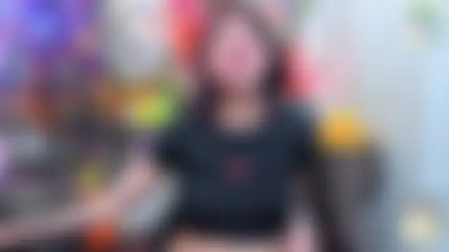 ravenn_20 Adlı Modelin Canlı XXX Sohbeti