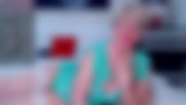 urlovelyneighbour's Webcam Show