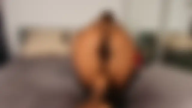 Angellyque: онлайн-секс-чат