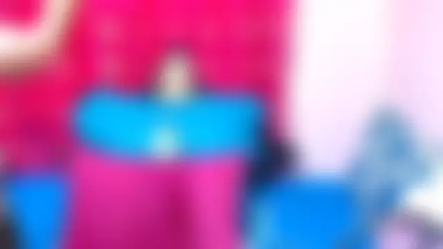 SLUTTYROXY's Live Webcam Chat