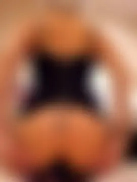 AureliaDouxn Webbikameraesitys